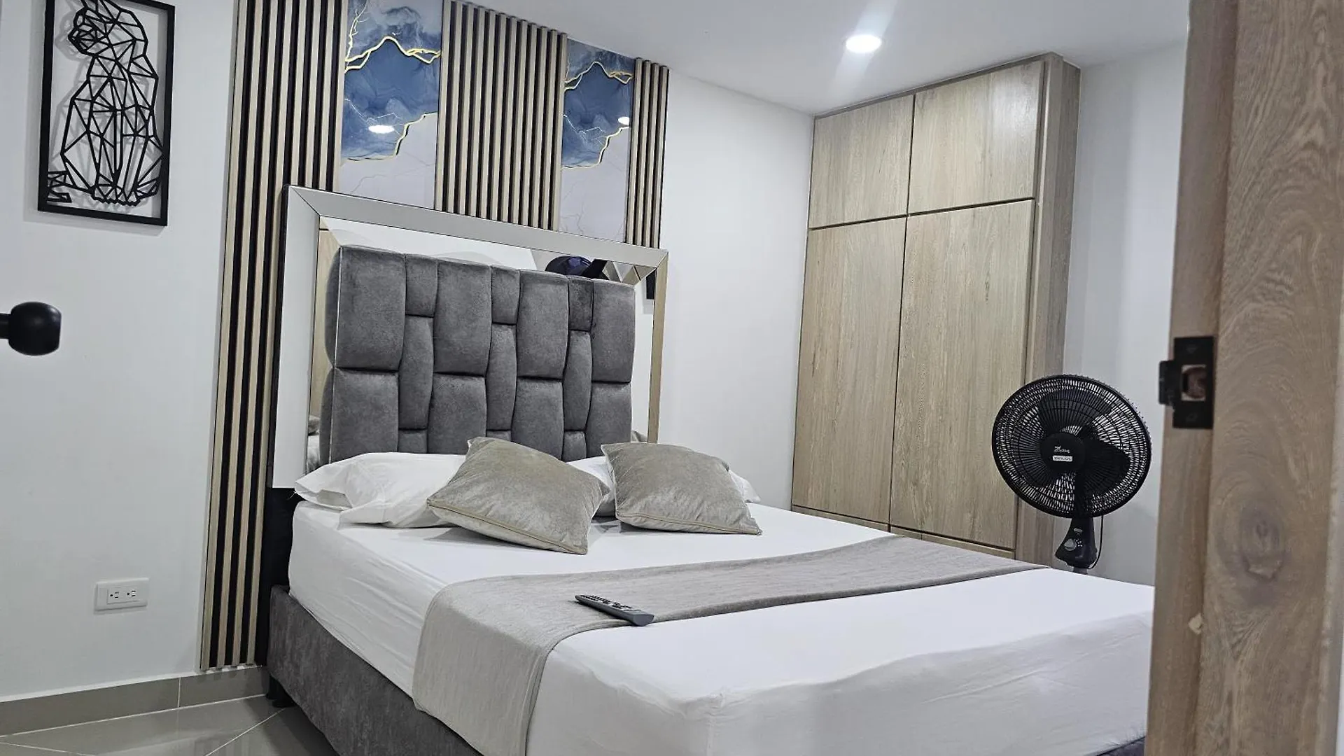 Apartament Nuevo Cerca Poblado 301 Medellín 0*,  Kolumbia